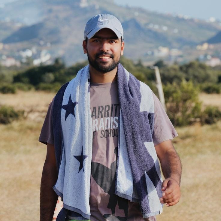 Nova Liang, Director of Client Relations, discussing corporate gifting strategy with business clients